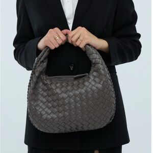 Elegant Gray Woven Women's Bag